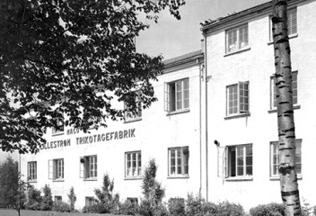 1944